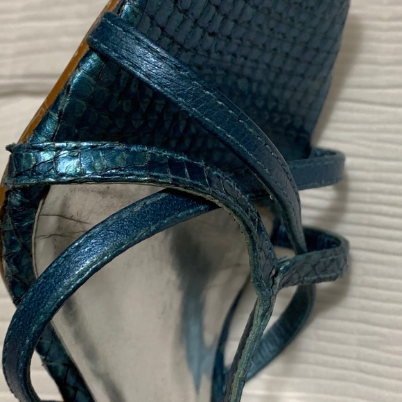 Shoes - Picture 7 of 13